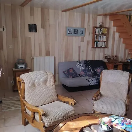 A 15 Mn De Rodez, Agreable Maison De Campagne, * Moyrazes
