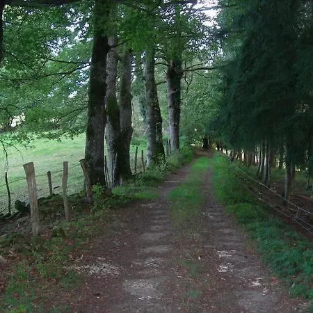 Prázdninový dům A 15 Mn De Rodez, Agreable Maison De Campagne,